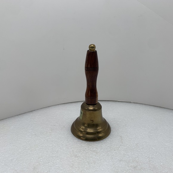 Vintage Drawbridge Inn Hotel January 1st 2000 Commemorative Wood‎ & Brass Bell - Picture 3 of 6